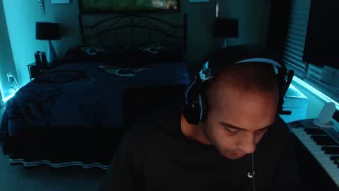 a4orce online show from December 25, 4:01 am