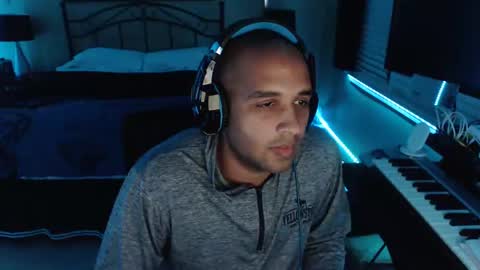 a4orce online show from January 26, 5:23 am