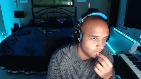 a4orce online show from February 12, 12:05 am