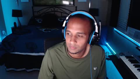 a4orce online show from September 18, 2:35 am