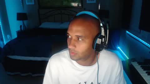 a4orce online show from November 15, 2:09 am