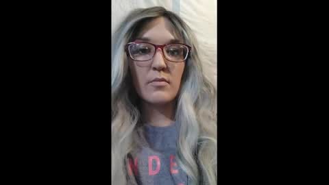 Snapshot of a6909 chatting on February 10, 11:55 pm Bree Anna online show from February 10, 11:55 pm