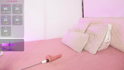 Snapshot of a__vanellopecute chatting on September 24, 9:45 am Alexandra online show from September 24, 9:45 am