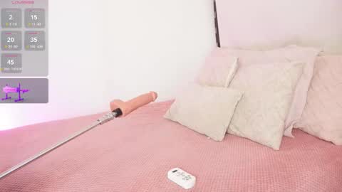 Snapshot of a__vanellopecute chatting on October 30, 9:33 am Alexandra online show from October 30, 9:33 am