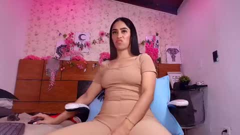 Snapshot of a_aisha chatting on September 9, 11:54 am Aisha online show from September 9, 11:54 am