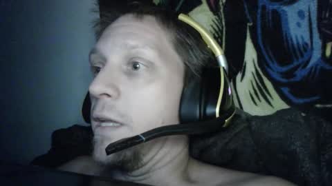 A Bored Dragon online show from February 14, 3:14 am