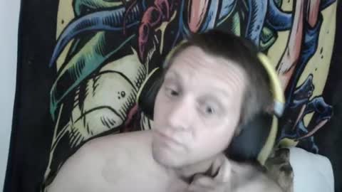 A Bored Dragon online show from August 6, 8:38 am