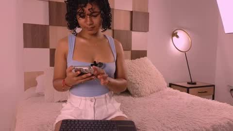 Snapshot of a_sensual chatting on September 29, 2:22 pm Andrea online show from September 29, 2:22 pm