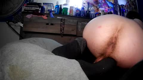 Snapshot of a_twinkie chatting on October 13, 3:17 am Chris online show from October 13, 3:17 am