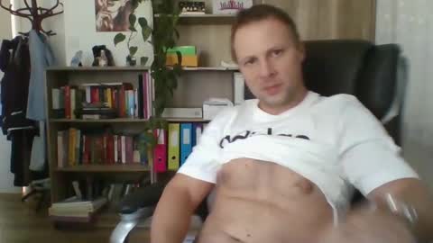 Long distance cumshot online show from February 4, 12:44 pm