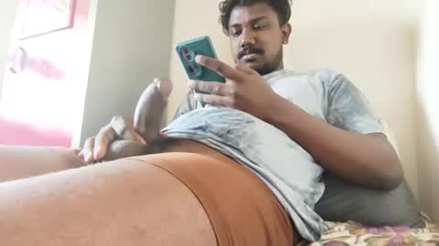 Snapshot of aachujos97 chatting on January 9, 7:52 am Aachujos online show from January 9, 7:52 am