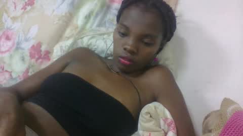 Snapshot of aadienne chatting on March 27, 5:02 am aadienne online show from March 27, 5:02 am