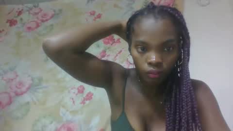 aadienne online show from April 5, 1:36 am
