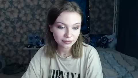 Snapshot of aalicebubble chatting on September 24, 5:05 pm Alice online show from September 24, 5:05 pm