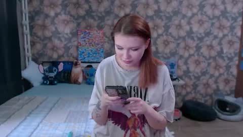 Snapshot of aalicebubble chatting on March 20, 7:24 am Alice online show from March 20, 7:24 am