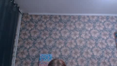 Snapshot of aalicebubble chatting on March 27, 5:23 pm Alice online show from March 27, 5:23 pm