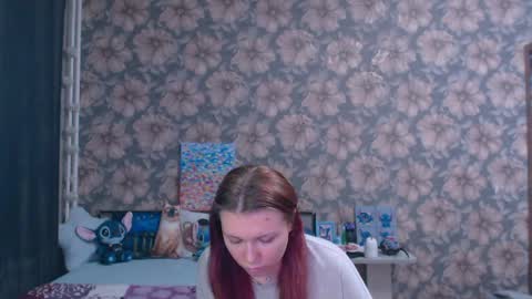 Snapshot of aalicebubble chatting on March 31, 5:02 pm Alice online show from March 31, 5:02 pm