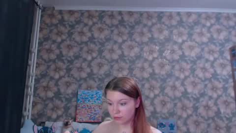 Snapshot of aalicebubble chatting on April 17, 3:15 pm Alice online show from April 17, 3:15 pm