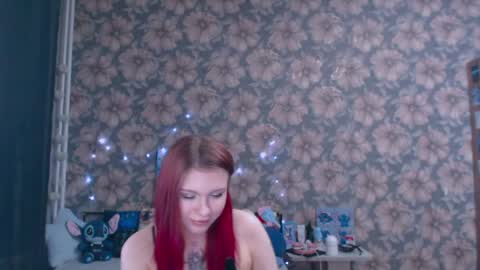 Snapshot of aalicebubble chatting on April 23, 12:29 pm Alice online show from April 23, 12:29 pm
