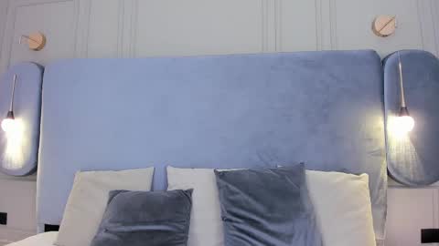 Snapshot of aaliyah_mml chatting on March 6, 7:43 pm Aaliyah online show from March 6, 7:43 pm