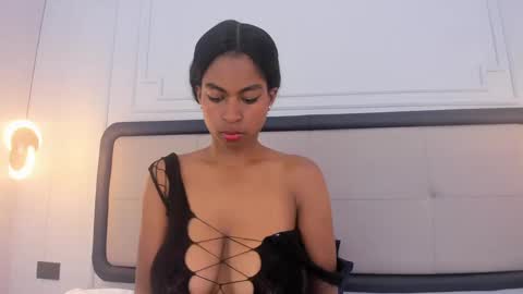 Snapshot of aaliyah_mml chatting on September 9, 8:08 pm Aaliyah online show from September 9, 8:08 pm