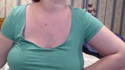 NINA online show from November 9, 1:48 am