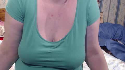 NINA online show from November 9, 9:57 pm