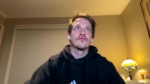 Kris online show from October 2, 8:54 am