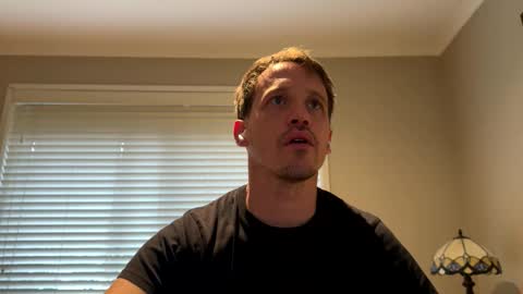 Kris online show from February 21, 8:32 pm