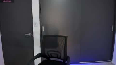 Snapshot of aandreamartinez1 chatting on October 18, 4:04 am andrea online show from October 18, 4:04 am