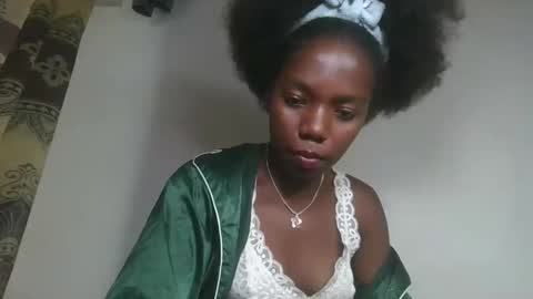 aangevelo online show from November 9, 10:02 am