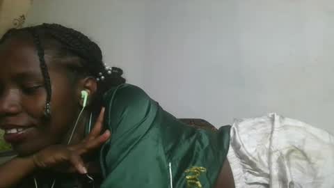 aangevelo online show from November 10, 10:36 am