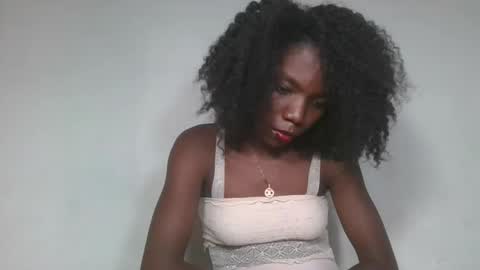 aangevelo online show from November 20, 5:45 pm