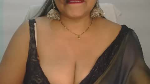 Snapshot of aaradhya_sexy_88 chatting on May 22, 10:10 am aaradhya_sexy_88 online show from May 22, 10:10 am