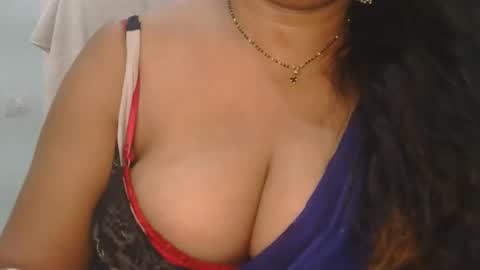 Snapshot of aaradhya_sexy_88 chatting on May 26, 10:11 am aaradhya_sexy_88 online show from May 26, 10:11 am