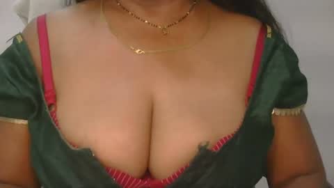 Snapshot of aaradhya_sexy_88 chatting on June 29, 10:15 am aaradhya_sexy_88 online show from June 29, 10:15 am