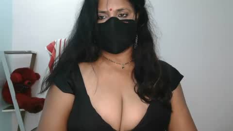 Snapshot of aaradhya_sexy_88 chatting on July 10, 11:24 am aaradhya_sexy_88 online show from July 10, 11:24 am