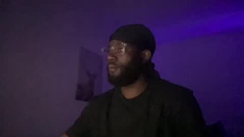 Snapshot of aaravostraces chatting on April 12, 12:04 am 99 online show from April 12, 12:04 am