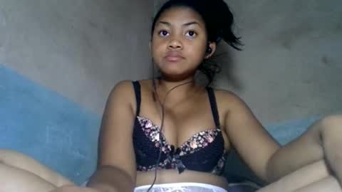 Snapshot of aariciah chatting on November 25, 8:03 am aariciah online show from November 25, 8:03 am