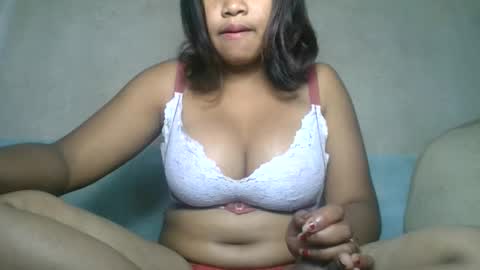 Snapshot of aariciah chatting on April 8, 7:41 am aariciah online show from April 8, 7:41 am