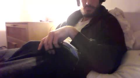 Snapshot of aarion55 chatting on December 18, 1:28 pm aarion55 online show from December 18, 1:28 pm