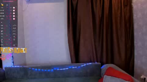 Snapshot of aaron_bang chatting on April 25, 12:24 am Aaron Bang online show from April 25, 12:24 am