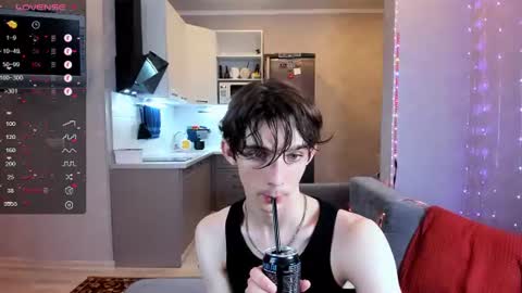 Aaron Bang online show from June 28, 9:21 pm