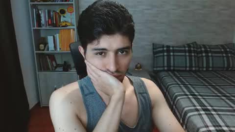 Aaron online show from September 28, 6:57 pm