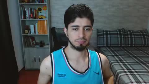 Aaron online show from September 30, 7:19 pm