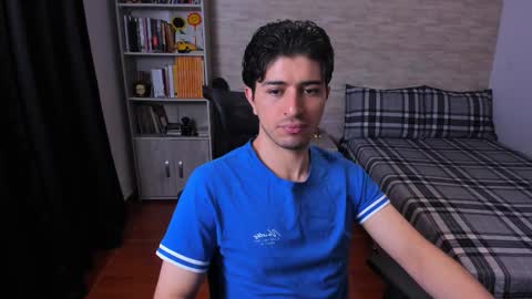 Aaron online show from January 9, 5:37 pm