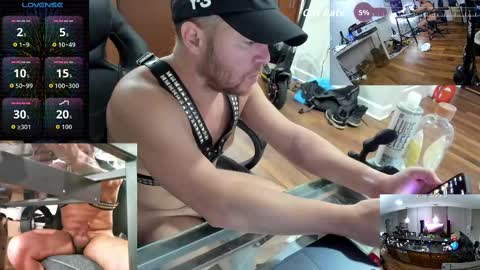 Aaron Skye online show from October 19, 12:11 am