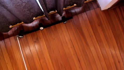 Snapshot of aaron_whitee chatting on December 21, 7:38 pm Aaron online show from December 21, 7:38 pm