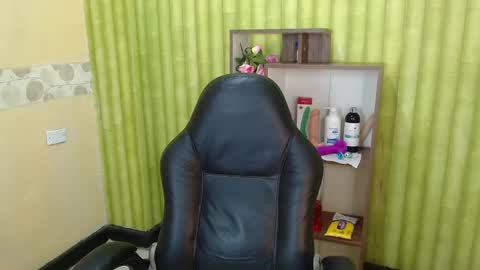 im NiallDun online show from March 9, 10:41 am