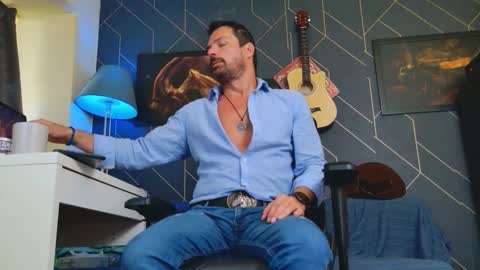 Snapshot of aaronbomer chatting on September 27, 12:32 pm Aaron online show from September 27, 12:32 pm